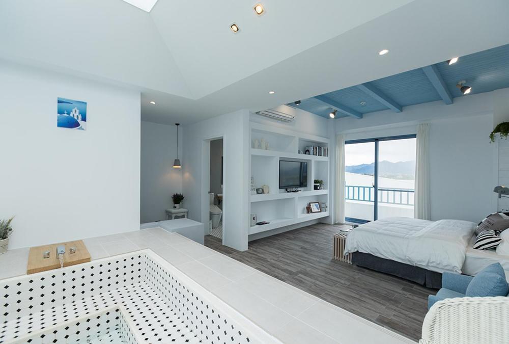 Blue White Apartment Wujie Bagian luar foto